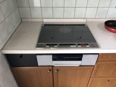 コンロをガスからIHにお取替え。使い勝手もよくお掃除もぐ～んとラクになりました／アフター