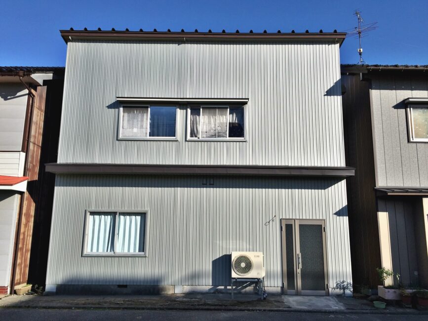富山県高岡市／外壁補修工事／完成／ガルバニウム鋼板