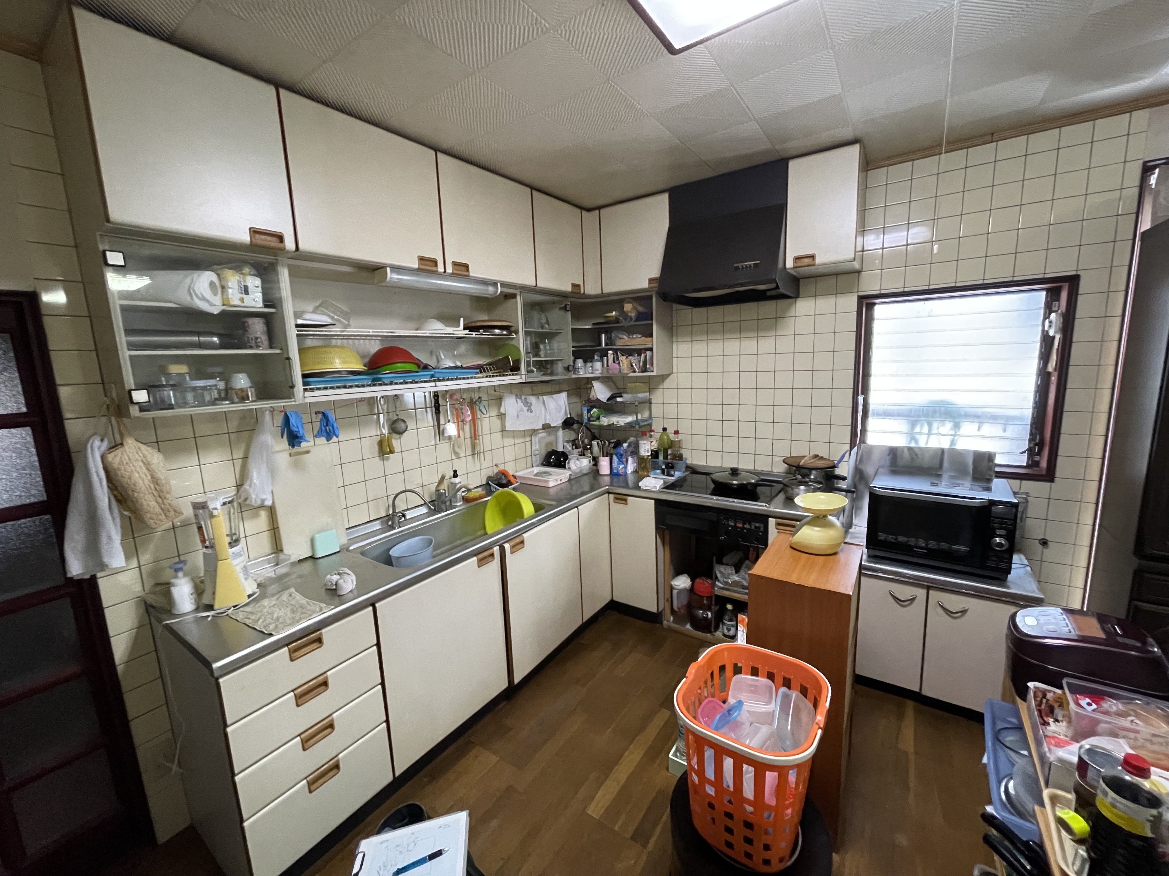 L型キッチンを二型キッチンにリフォーム（氷見市）Before