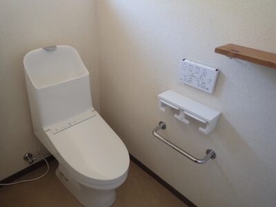 15年後ご使用されたトイレを、節水＆自動開閉するタイプのトイレに交換／アフター