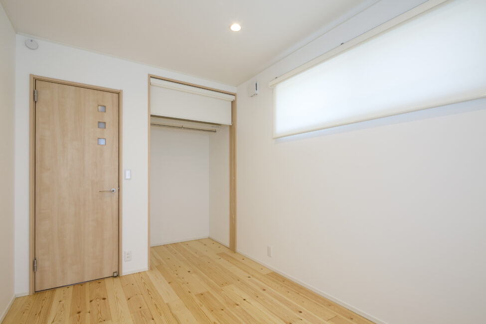 無垢材をふんだんに使った新築工事／施工事例／完成／子ども部屋／オープン収納