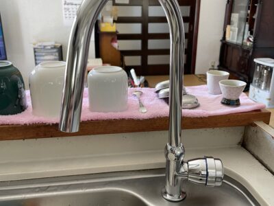 水ハネしにく「泡沫吐水」が特徴！「おしゃれなデザイン＆コスパ最高」キッチン水栓の交換工事